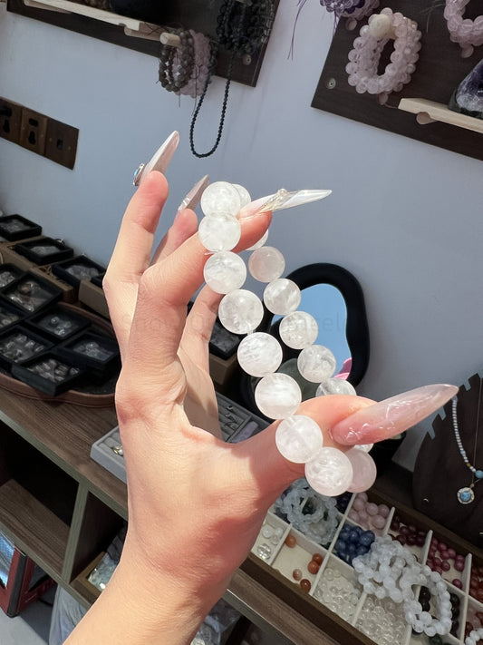 Snow Quartz Bracelet - Elegance & Mental Clarity Crystal | Handmade for Confidence, Focus & Emotional Balance